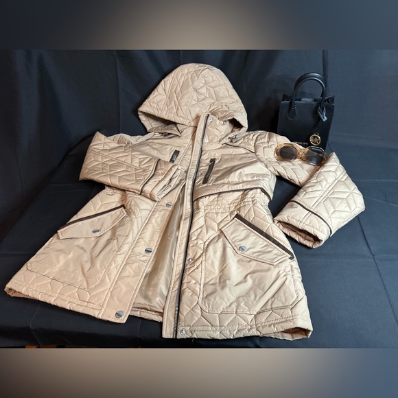 Guess Jackets & Blazers - Woman’s Quilted Tan Jacket